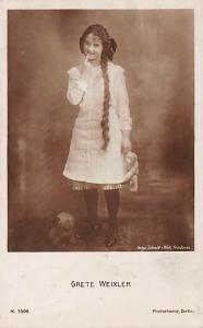 Grete Weixler, teddy Bear Child, People Photo Postal Used Unknown, Missing St...