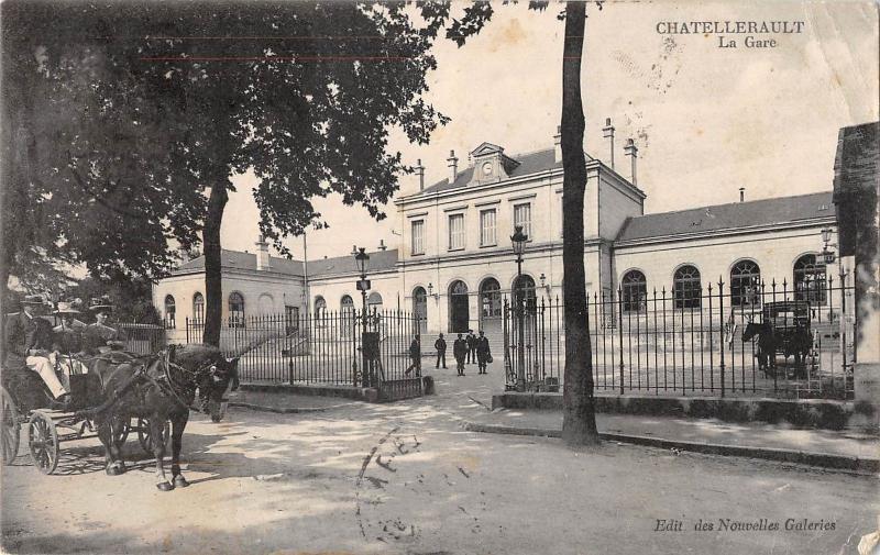 BF7151 chatellerault la gare chariot france       France