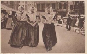 Walchersche Middelburg Women Ladies National Costume Fashion Dutch Old Postcard