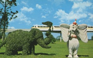 Dumbo Strolling  Hedge Topiary Lane Walt Disney Train World Florida Postcard