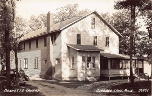 J81/ Hubbard Lake Michigan RPPC Postcard c1930s Bennetts Tavern  267