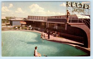 SAN LUIS POTOSI, Mexico ~ Roadside CACTUS MOTEL Swimming Pool c1960s Postcard