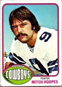 1976 Topps Football Card Mitch Hoopes Dallas Cowboys sk4339