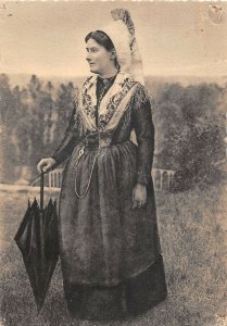 US3813 Italy Lusignan Costume de Citadine Vienne Woman france costume