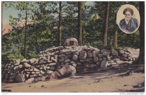 Helen Hunt's Grave Above Seven Falls, COLORADO SPRINGS, Colorado, PU-1956