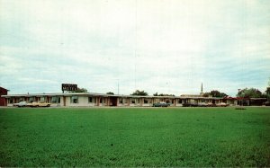 Canada Q Way Hotel Modern Motel St. Catharines Ontario Chrome Postcard 08.68