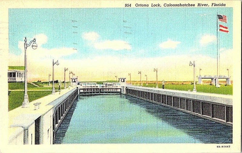 Ortona Lock Caloosahatchee River Florida Vintage Postcard Standard View Card 