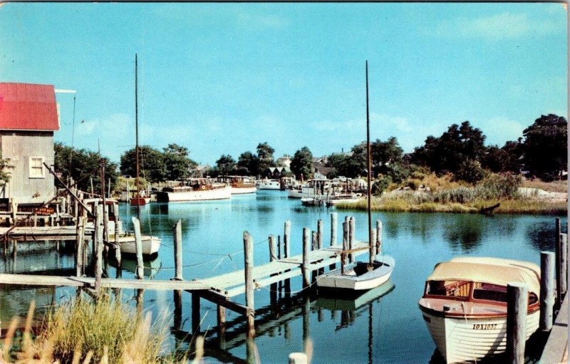 Long Island, NY New York WATERFRONT~HARBOR~BOATS & DOCK ca1950's Chrome Postcard