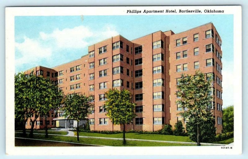 BARTLESVILLE, Oklahoma OK ~ PHILLIPS APARTMENT HOTEL ca 1950s Roadside Postcard