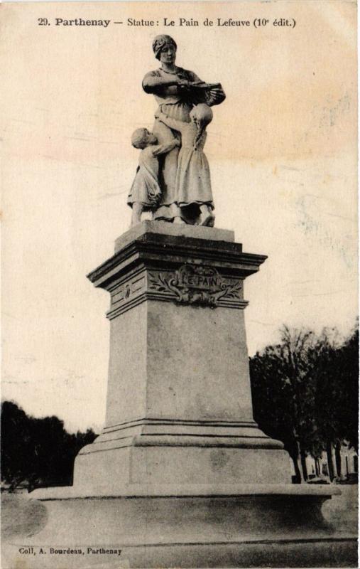 CPA PARTHENAY - Statue - Le Pain de Lefeuve (297440)