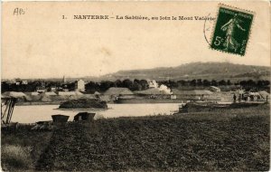 CPA NANTERRE - La Sabliere au loin le Mont-Valerien (581800)