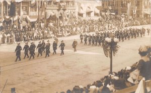 J42/ Dayton Ohio RPPC Postcard c1910 Masonic Parade March Crowd  99