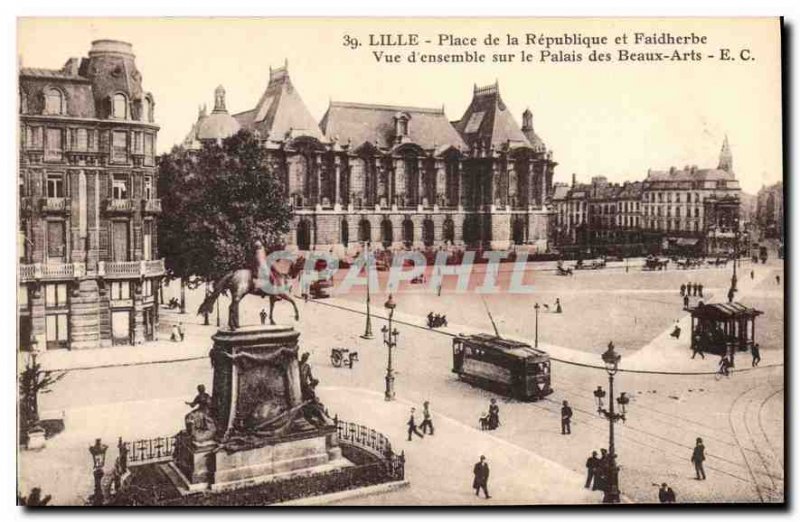 Postcard Old Lille Place de la Republique and Faidherbe Tramway