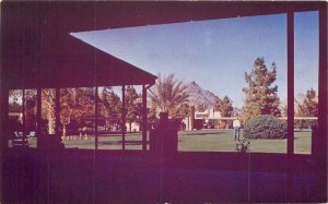 Arizona Phoenix Biltmore Hotel Golf Course Roberts roadside Postcard 21-12616
