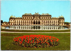 VINTAGE CONTINENTAL SIZED POSTCARD THE UPPER BELVEDERE AT VIENNA AUSTRIA 1980