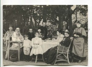 485858 USSR 1970 writer Leo Tolstoy with family at tea table Planeta