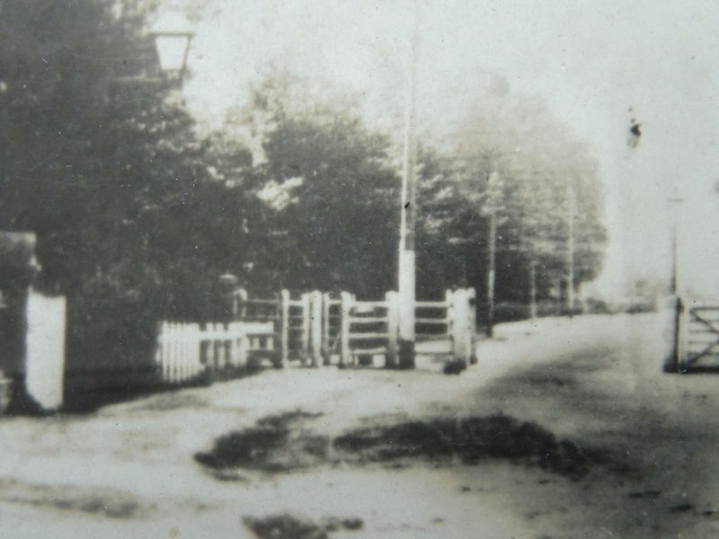 Leicester LONDON ROAD TOLL-GATE (c1878) c1904 RP Postcard