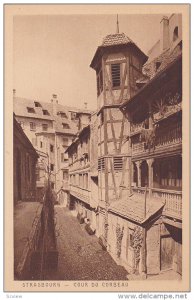 STRASBOURG, Cour Du Corbeau, Alsace, France, 10-20s