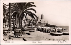 Spain Sitges Playa y Paseo Vintage RPPC C034