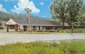 Parkersburg West Virginia 1971 Postcard Hiley's Motel