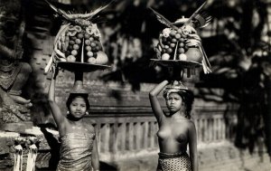 indonesia, BALI, Beautiful Nude Topless Women, Fruit Offering Ceremony (1920s)