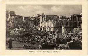 CPA Messina Le Rovine della Piazza del Duomo ITALY (800742)