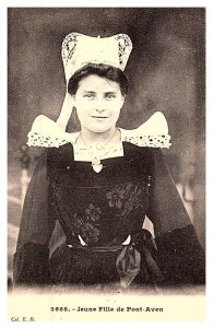 Jenue Fille de Pont Aven