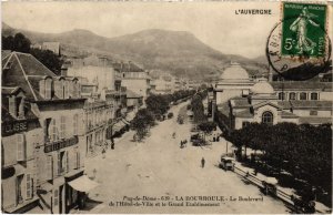 CPA La Bourboule Le Boulevard de l'Hotel de Ville FRANCE (1302769)