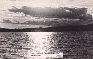 RP: Sunset on Lake Memphremagog , Magog , Quebec , Canada , 30-40s