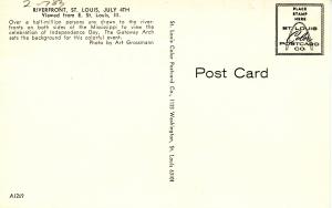 MO - St Louis. Gateway Arch, Fireworks