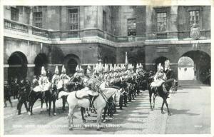 Lot UK 3 photo postcards LONDON royal horse guards Piccadilly Circus Buckingham