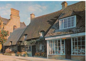 Worcestershire Postcard - The Copper Kettle and The Gift Shop - Broadway  - 817A