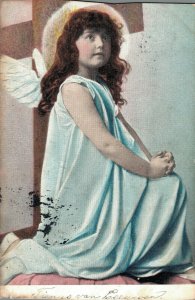 Angel - Vintage Postcard - 03.45