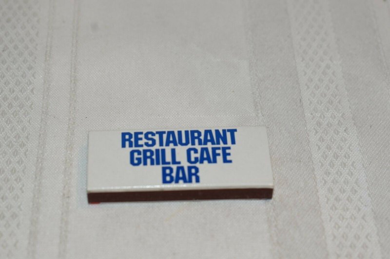 Par Avion Helsinki Airport Matchbox