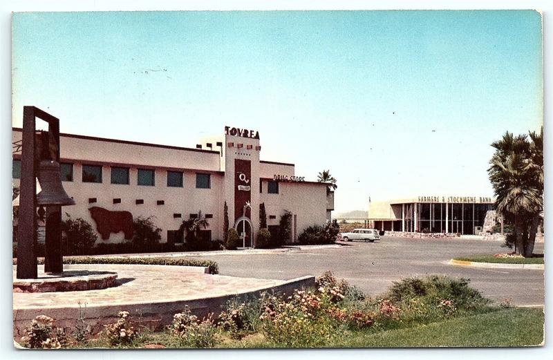 Postcard AZ Phoenix Tovrea Stockyards Vintage Old Car  E08