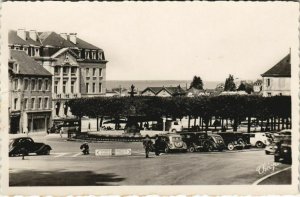 CPA GUERET La Place Bonnyaud et l'Hotel-de-Ville (1143945)