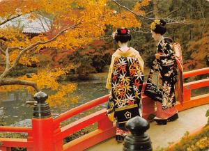 Japan Old Vintage Antique Post Card Maiko in the Garden of Daigo Sanboin Temp...