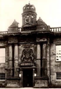 Scotland Edinburgh Palace Of Holyroohouse Main Entrance