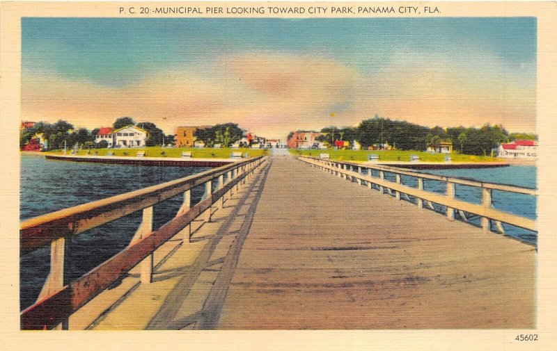 Panama City Florida 1940s Postcard Municipal Pier Looking Toward City Park