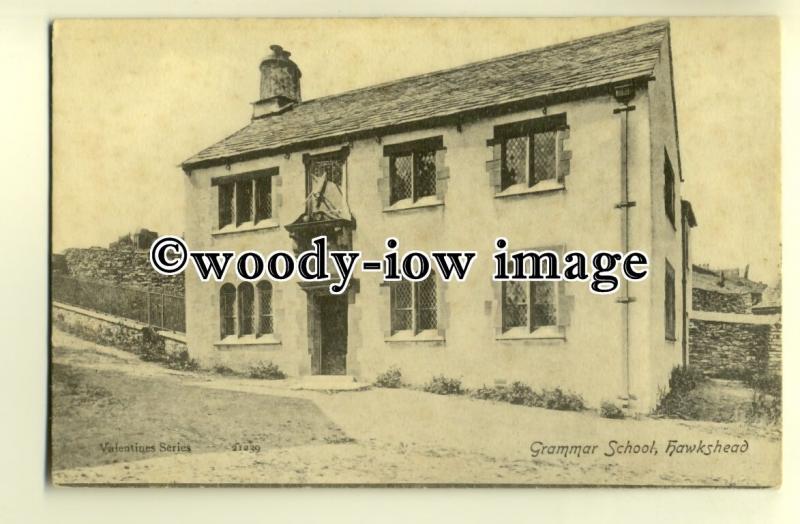 tp0335 - Cumbria - Early View of the Grammar School, in Hawkshead - Postcard