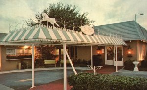 Vintage Postcard Aunt Hattie's Restaurant Old Fashioned Food St. Petersburg FL