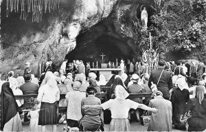 B106055 France Lourdes La Grotte Miraculeuse