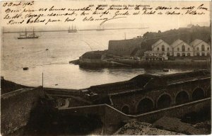 CPA Finistere BREST Entrée du Port de Guerre (982293)