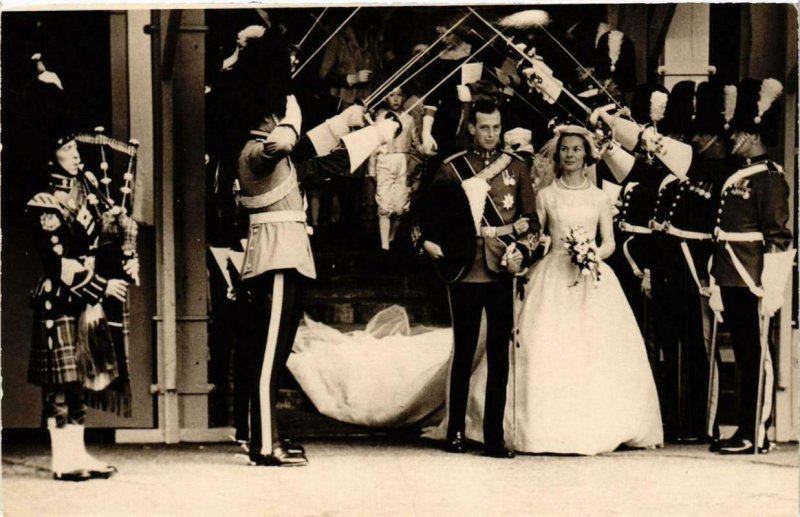 CPA AK Wedding Duke and Duchess of Kent 1961 BRITISH ROYALTY (679612)