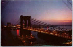 VINTAGE POSTCARD THE BROOKLYN BRIDGE AND NEW YORK CITY SKYLINE