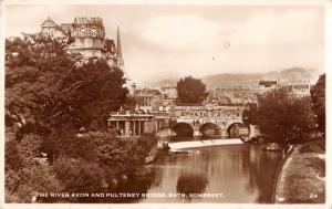 BR102150 the river avon and pulteney bridge bath somerset real photo   uk