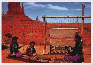 USA Arizona-Utah Navajo Woman & Daughters Monument Valley Vintage Postcard BS.28