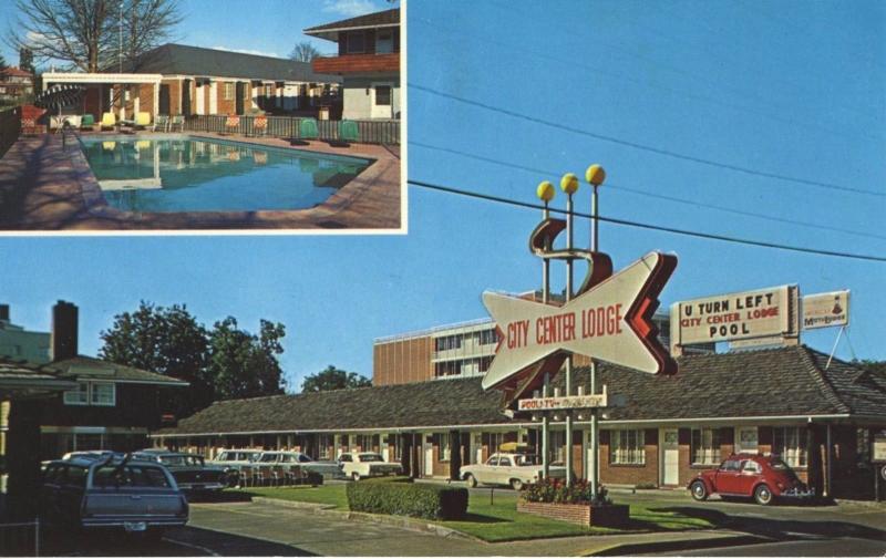 Eugene OR USA City Centre Lodge Motel Old Cars Postcard 