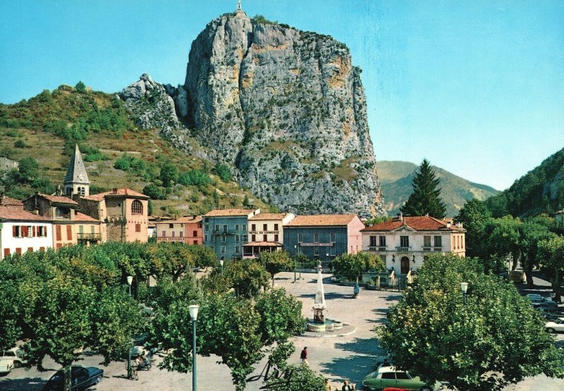 Postcard Castellane La Place Et Notre Dame Du Roc Chapel Castellane France