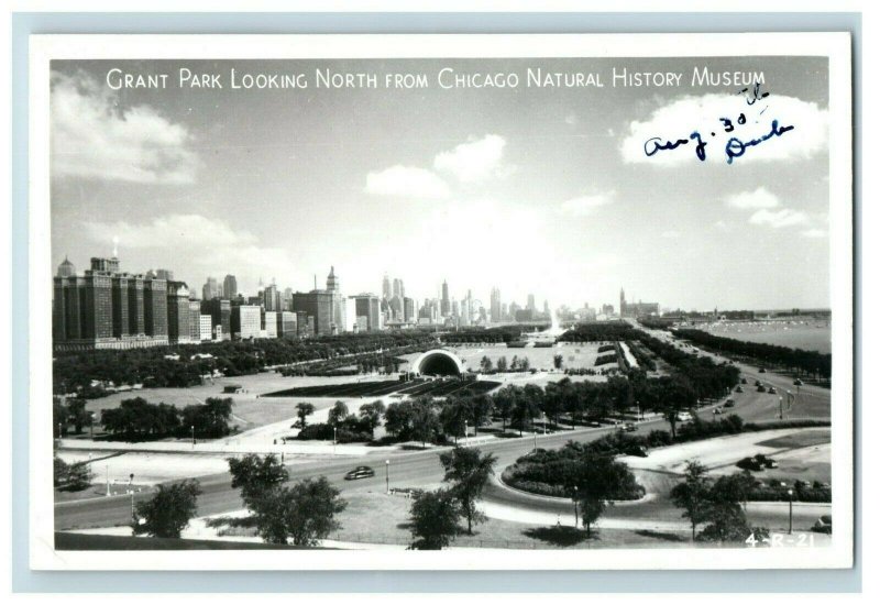 Vintage RPPC Grant Park Looking North from Chicago Natural History Museum P163 